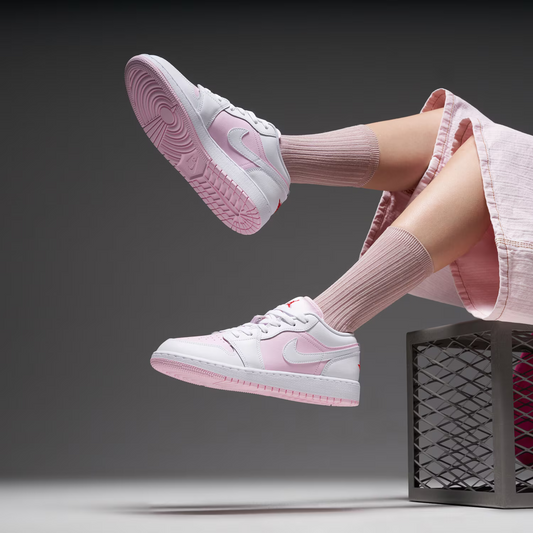 Giày Nike Air Jordan 1 Low ‘Pink Foam White’ 553560-608 - Ảnh 2