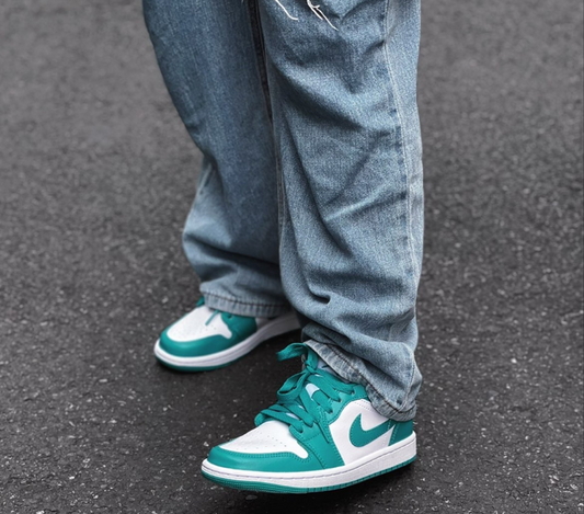 Giày Nike Wmns Jordan 1 Low 'New Emerald' DC0774-132 - Ảnh 2