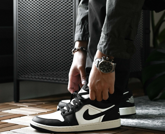 Giày Nike Air Jordan 1 Low SE 'Vintage Panda' FB9893-101 - Ảnh 2