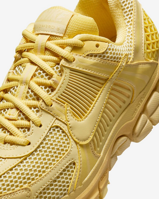Giày Nike Zoom Vomero 5 ‘Saturn Gold’ FQ7079-700 - ảnh 2 | 23TRK