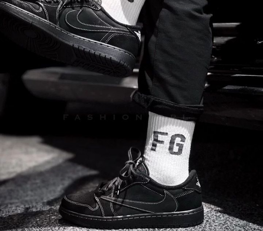 Giày Nike Air Jordan 1 Retro Low Travis Scott 'Black Phantom' DM7866-001 - Ảnh 2
