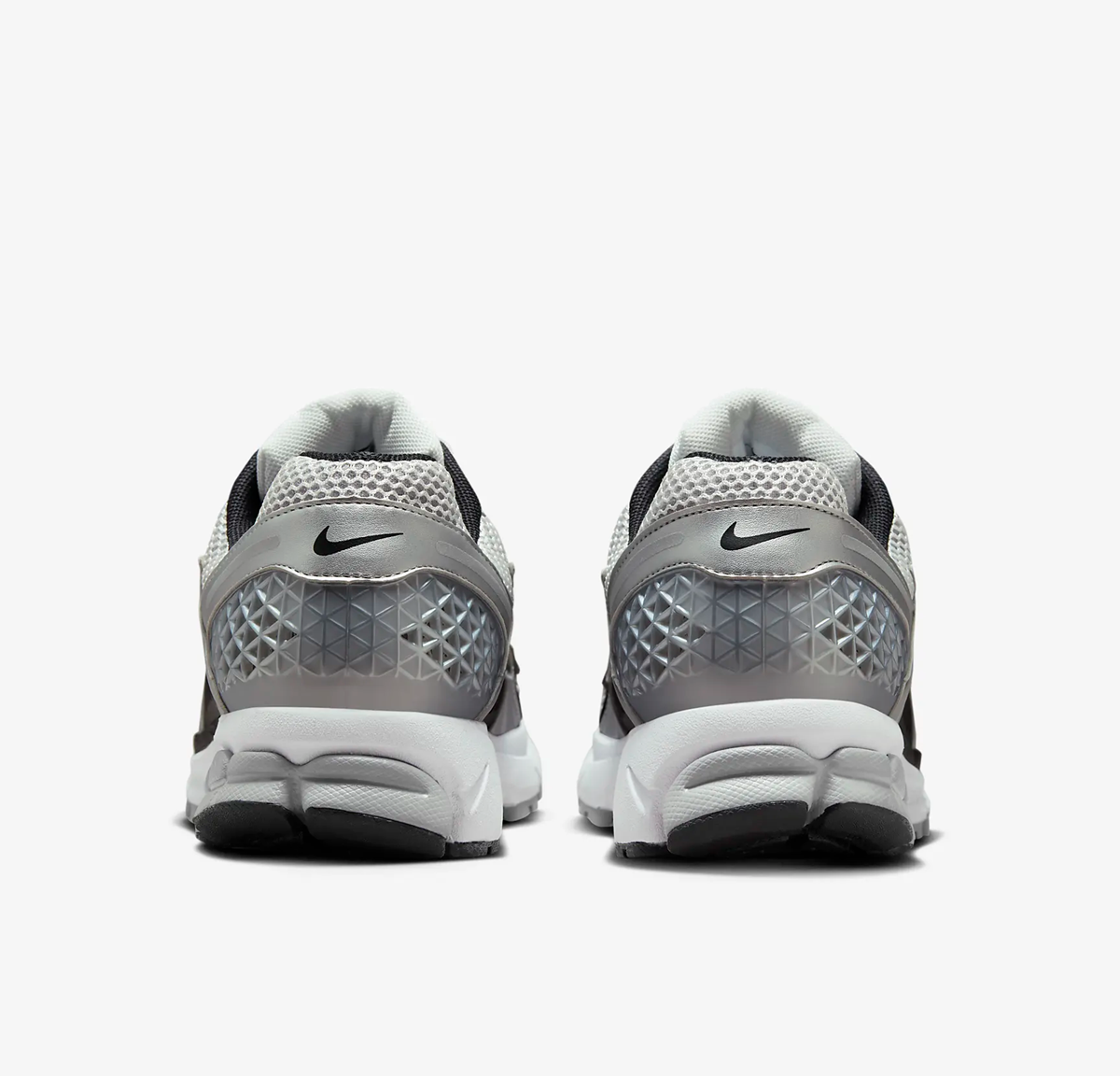 Giày Nike Air Zoom Vomero 5 ‘Metallic Silver Black’ FJ4151-004 - ảnh 5 | 23TRK