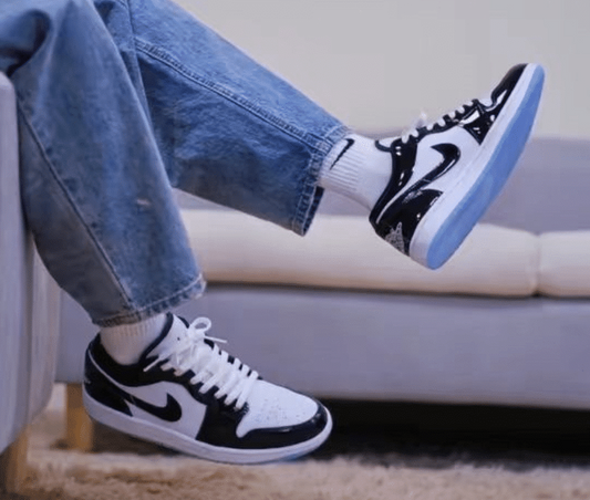 Giày Nike Air Jordan 1 Low GS 'Concord' DV1333-100 - Ảnh 2