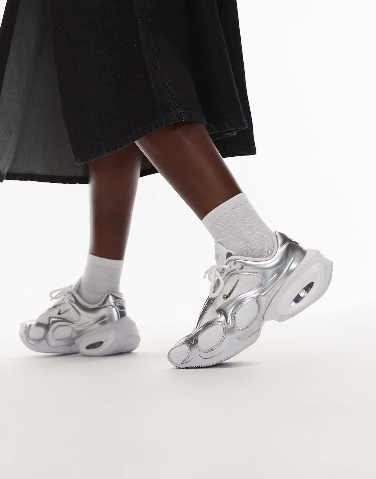 Nike Air Max Muse sneakers in white - ảnh 1