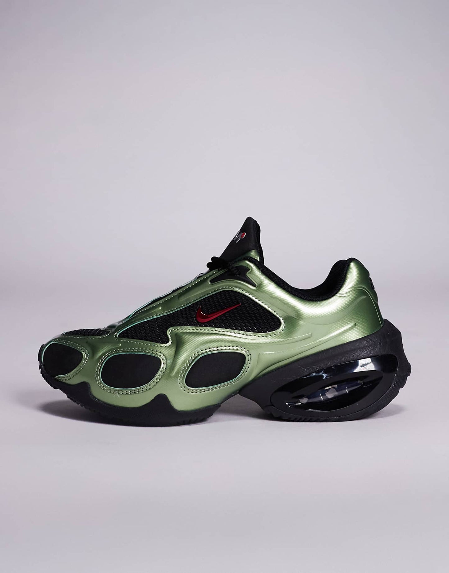 Nike Air Max Muse sneakers in black & green - ảnh 2