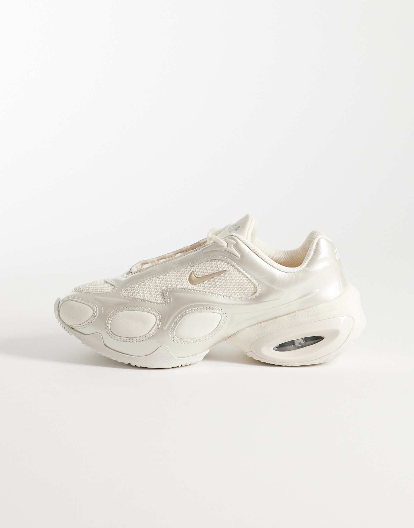Nike Air Max Muse sneakers in off white - ảnh 1