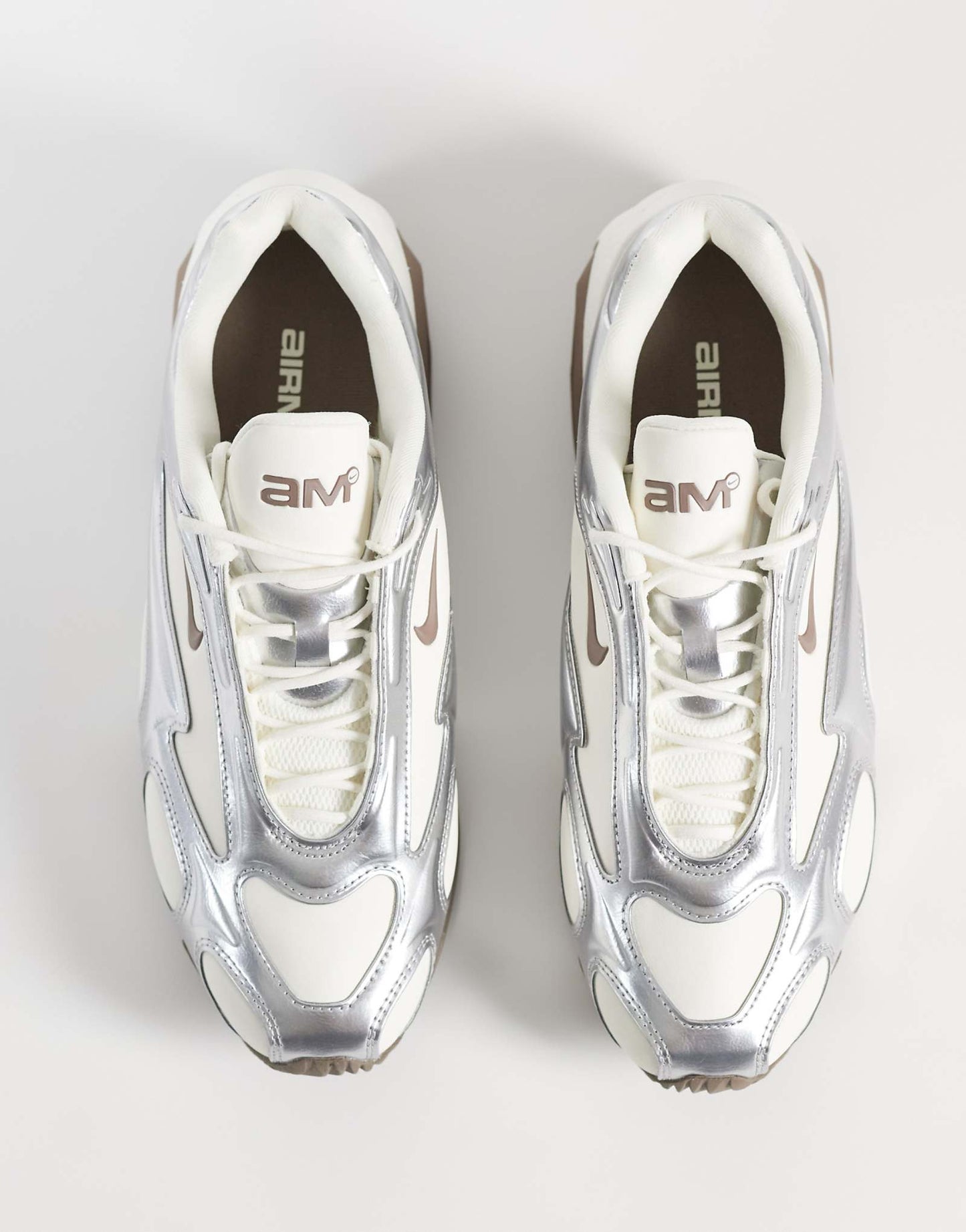 Nike Air Max Muse sneaker with silver detail in beige - ảnh 2