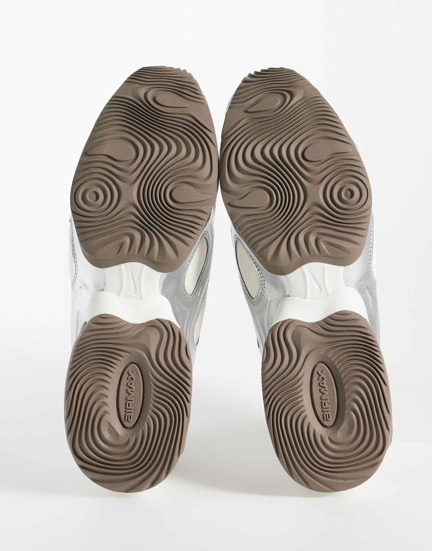 Nike Air Max Muse sneaker with silver detail in beige - ảnh 4