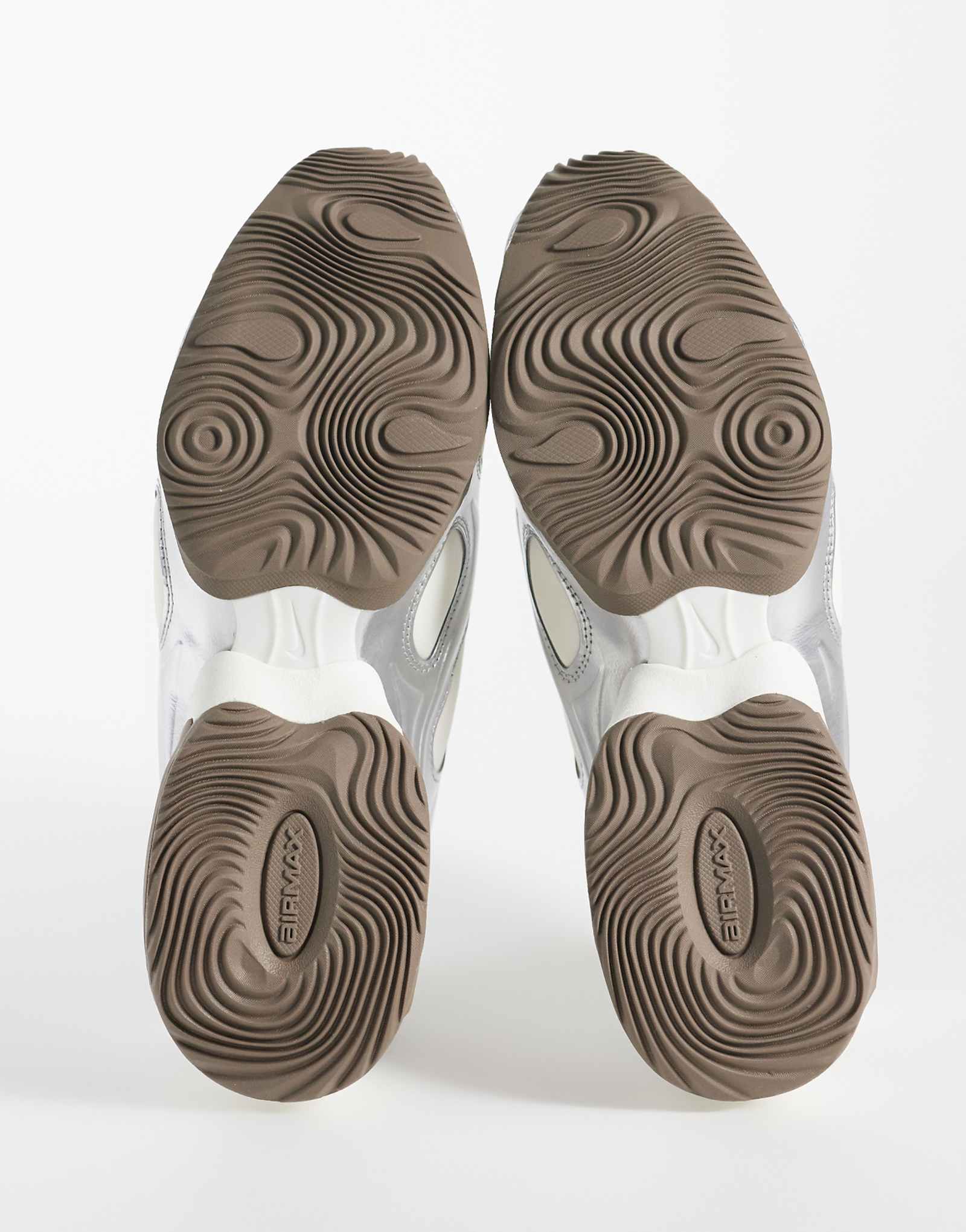 Nike Air Max Muse sneaker with silver detail in beige - ảnh 4