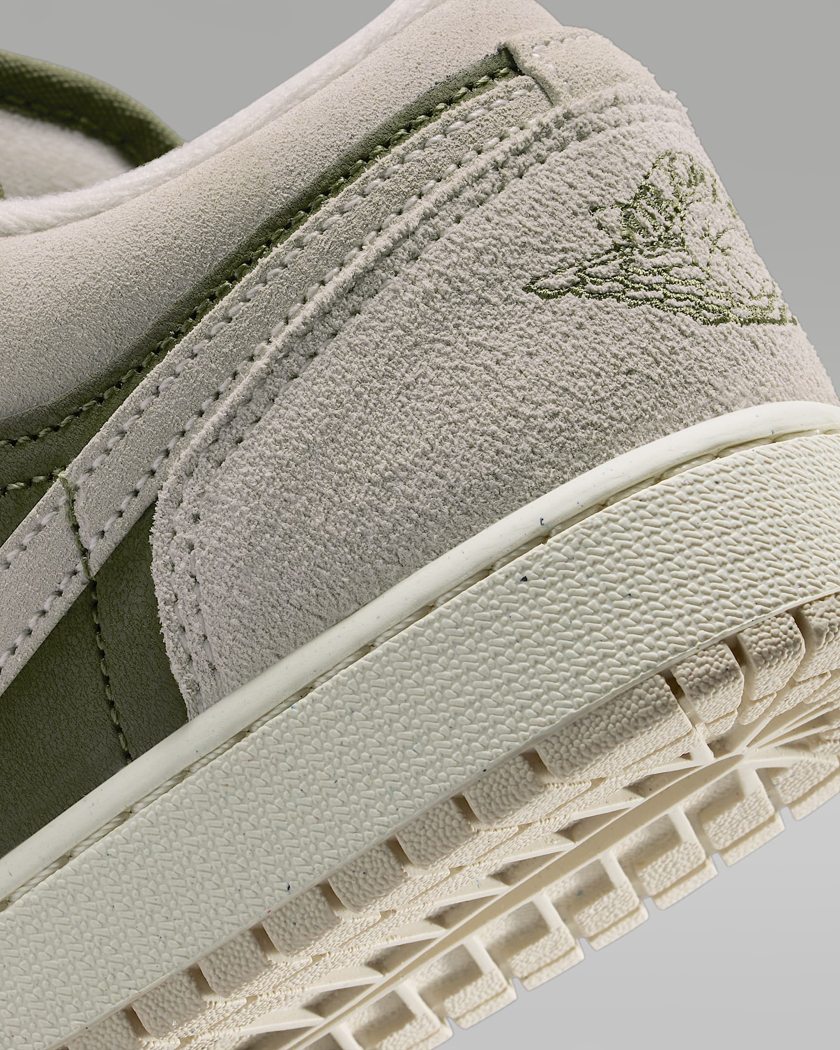 Giày Jordan 1 Low SE 'Medium Olive Sail' HV4396-201 - Ảnh 6
