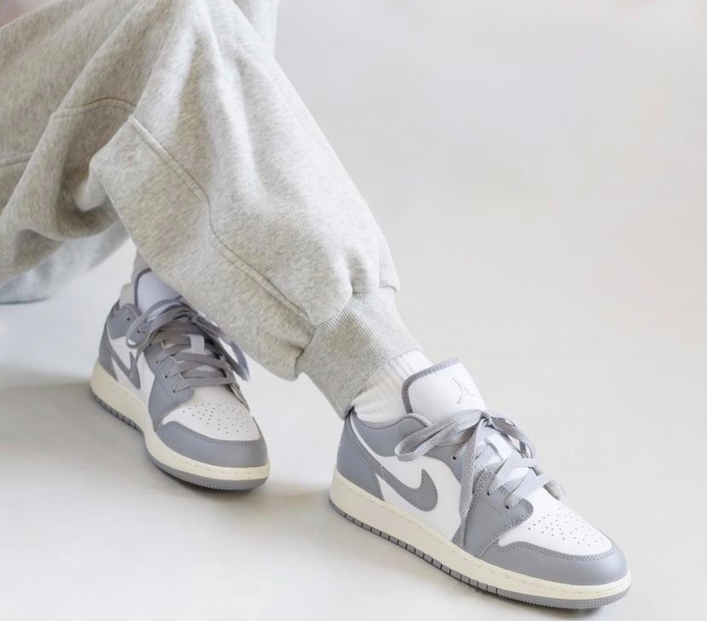 Giày Nike Air Jordan 1 Low 'Vintage Grey' 553558-053 - Ảnh 5