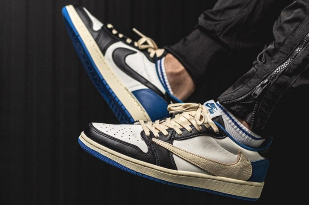Giày Nike Fragment Design x Travis Scott x Air Jordan 1 Retro Low DM7866-140 - Ảnh 2