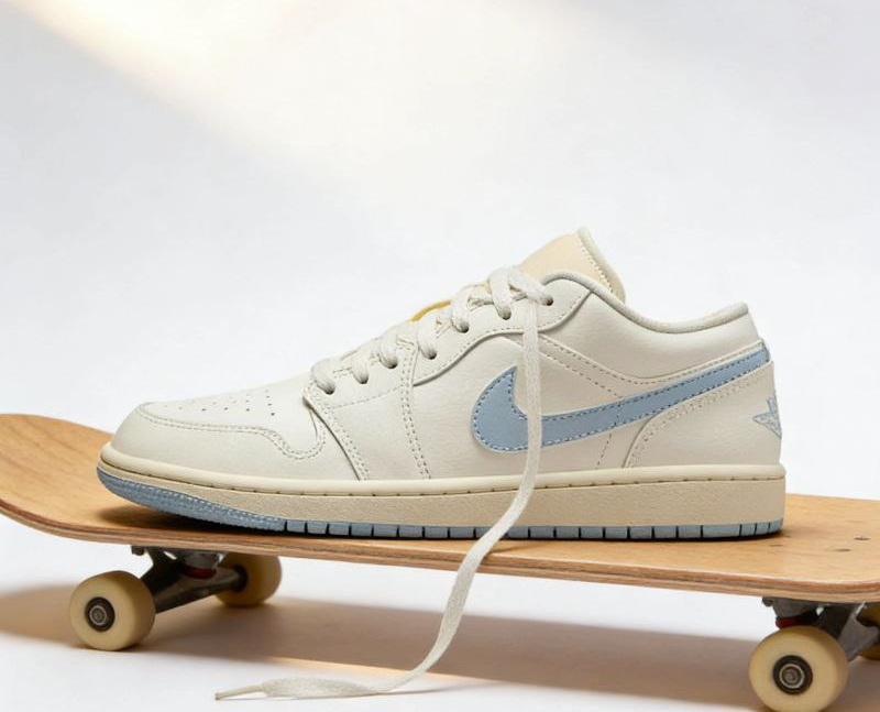 Giày Nike Air Jordan 1 Low ‘Sail Ghost’ DC0774-106 - Ảnh 4