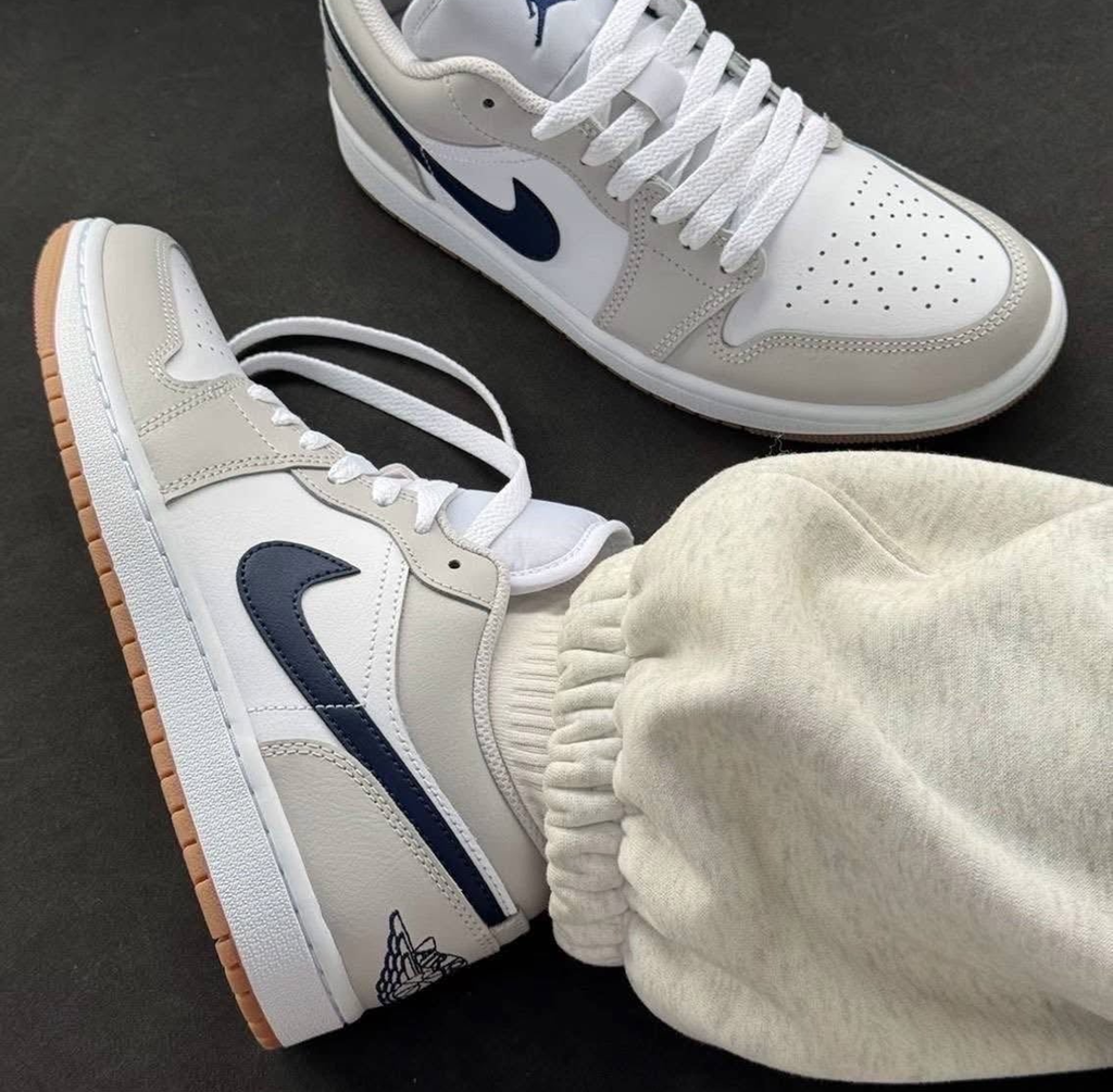 Giày Nike Air Jordan 1 Low ‘Georgetown’ 553558-146 - Ảnh 2