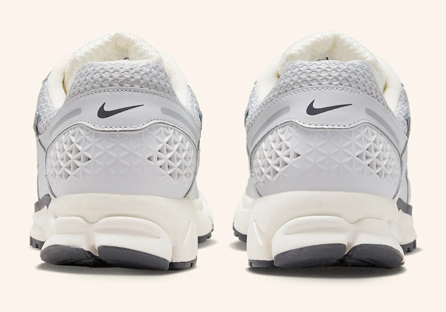 Giày Nike Air Zoom Vomero 5 ‘Chrome’ HJ3758-001 - ảnh 9 | 23TRK