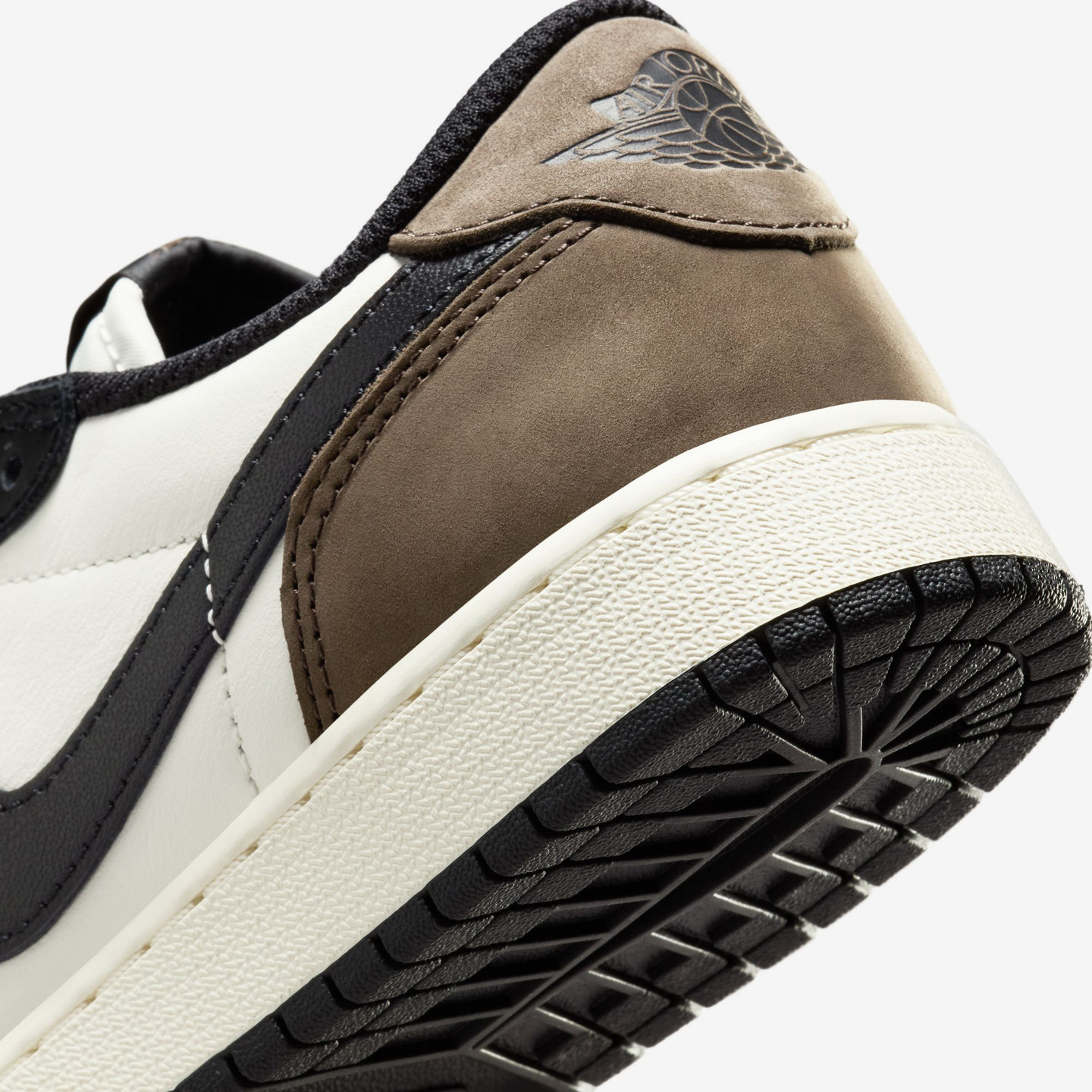Giày Nike Jordan 1 Retro Low OG GS ‘Mocha’ CZ0858-102 - Ảnh 2