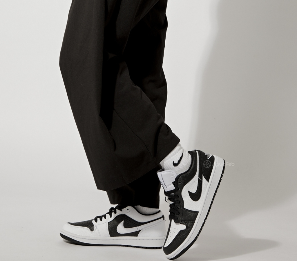 Giày Nike Wmns Air Jordan 1 Low SE Homage 'White Black' DR0502-101 - Ảnh 4