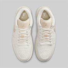 Giày Nike Jordan 1 Low SE 'Metallic Team Gold' HV5157-100 - Ảnh 2
