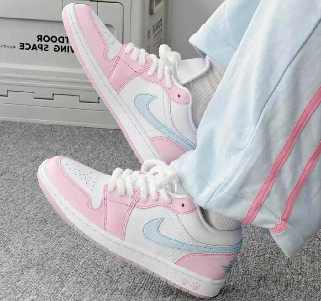 Giày Nike Air Jordan 1 Low 'Pink Foam' HM3706-141 - Ảnh 2