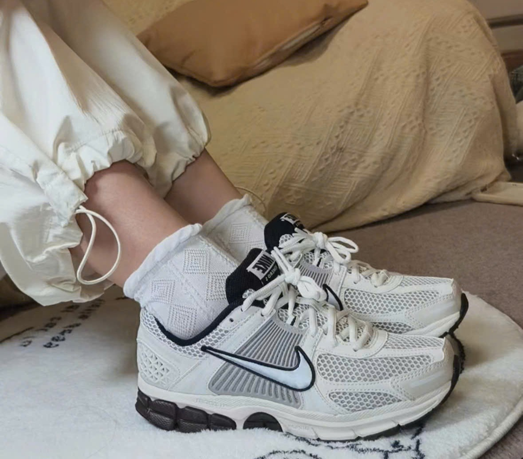 Giày Nike Zoom Vomero 5 Phantom Light Iron Ore FJ2028-001 - ảnh 3 | 23TRK