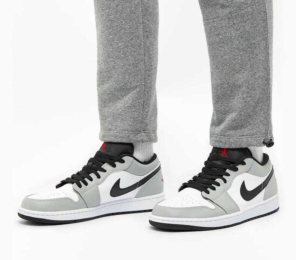 Giày Nike Air Jordan 1 Low 'Light Smoke Grey' 553558-030 - Ảnh 3