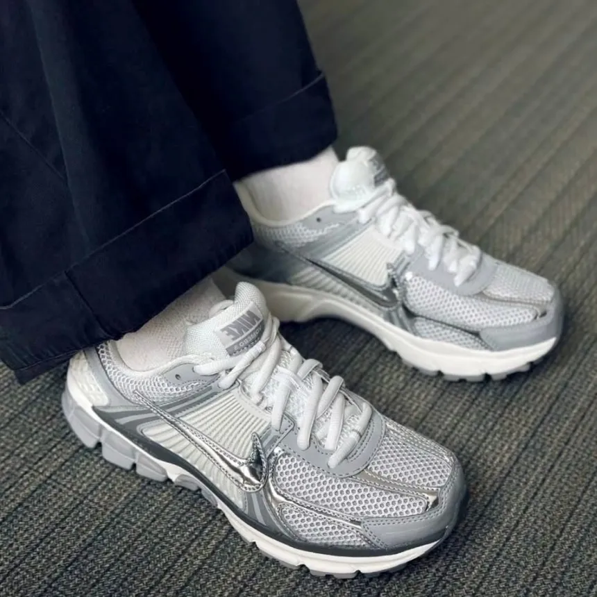 Giày Nike Zoom Vomero 5 ‘Metallic Silver’ IM2219-121 - ảnh 3 | 23TRK
