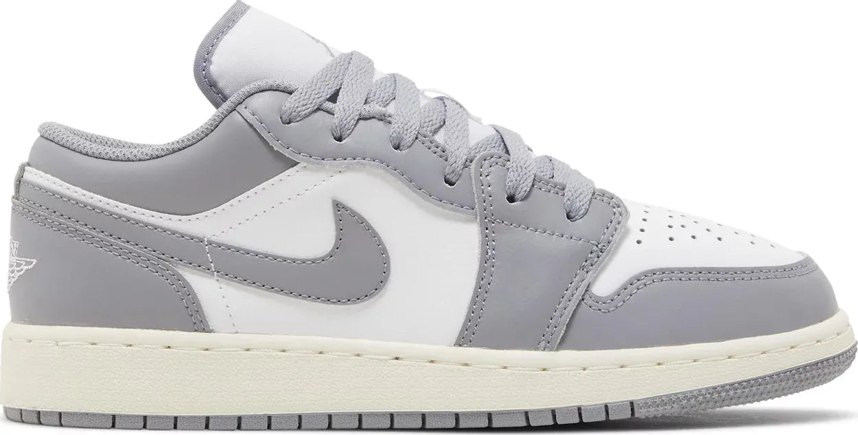 Giày Nike Air Jordan 1 Low (GS) ‘Vintage Grey’ 553560-053 - 23trk.com