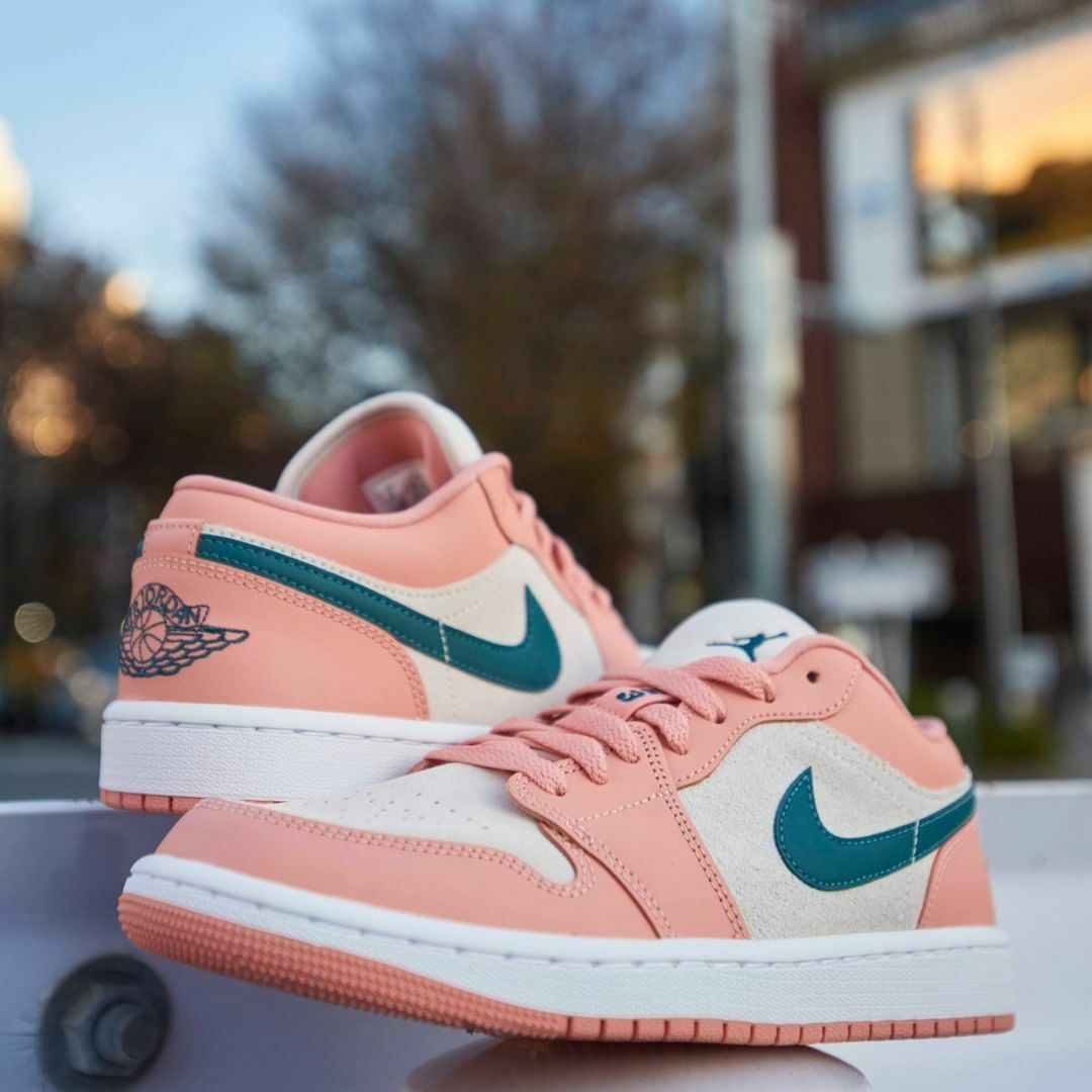 Giày Nike Wmns Air Jordan 1 Low 'Light Madder Root' DC0774-800 - Ảnh 2