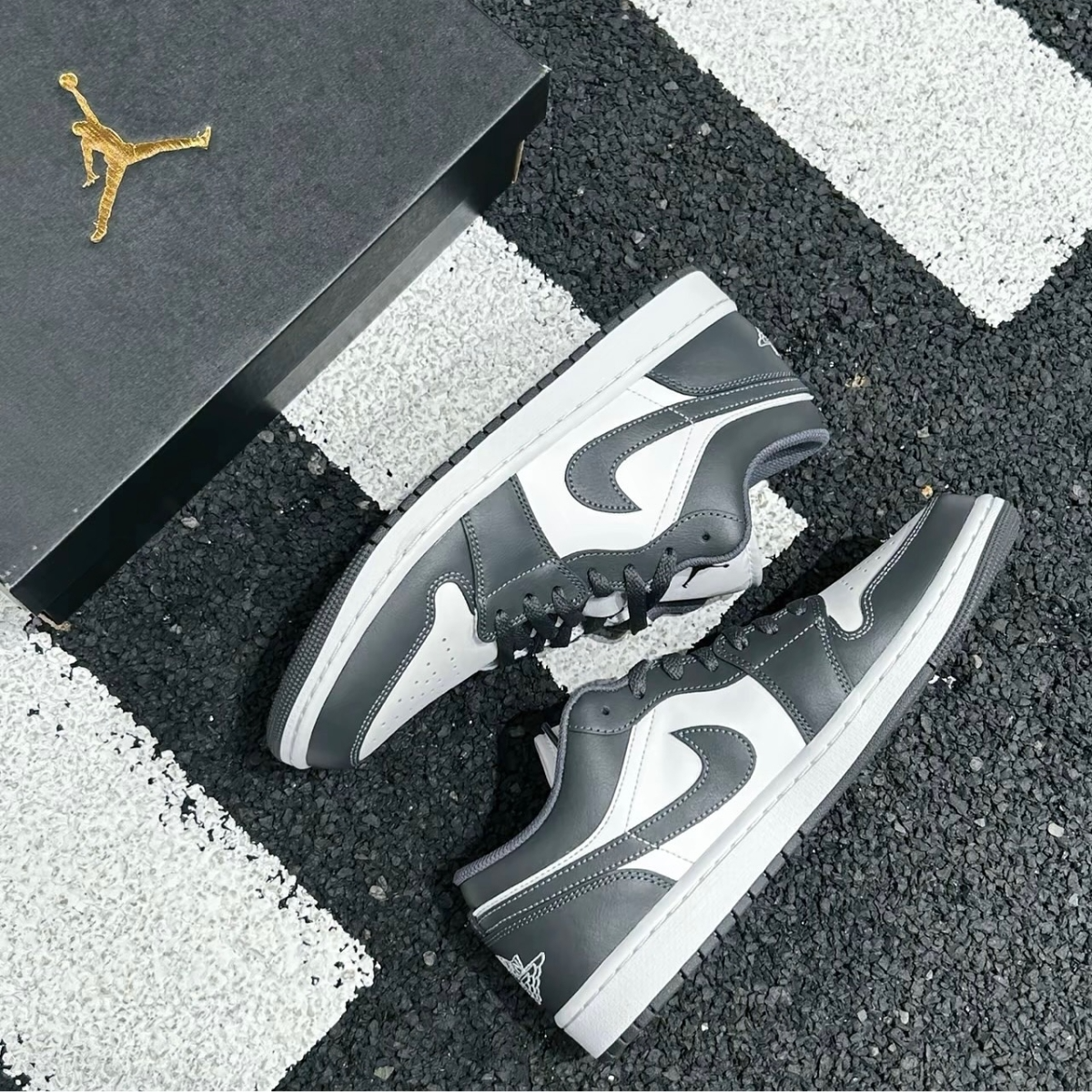 Giày Air Jordan 1 Low ‘Grey White’ 553558-044 - Ảnh 4