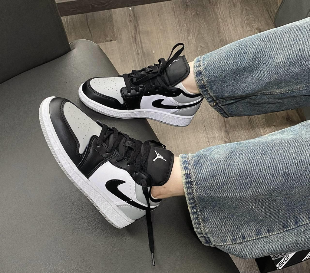 Giày Nike Air Jordan 1 Low GS 'Light Smoke Grey' 553560-052 - Ảnh 3