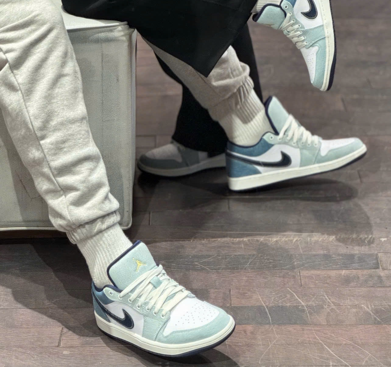 Giày Nike Air Jordan 1 Low SE ‘Light Denim’ IH0648-141 - Ảnh 2