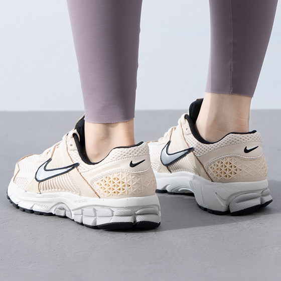Giày Nike Air Zoom Vomero 5 ‘Pearl White Chrome’ FN6742-200 - ảnh 4 | 23TRK