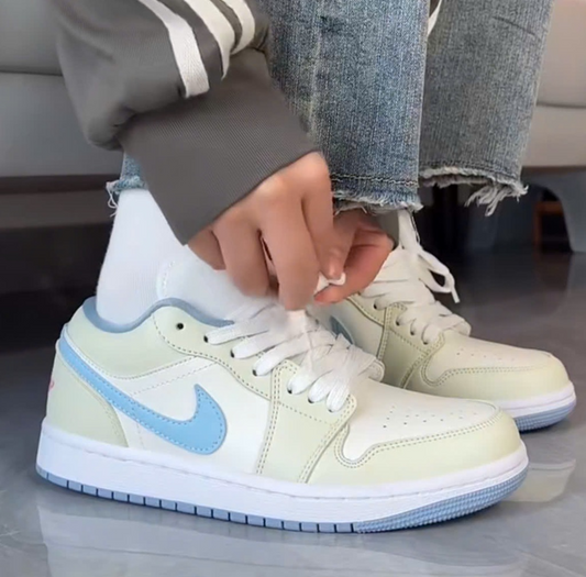 Giày Nike Air Jordan 1 Low ‘Sail Jade Aura’ DC0774-108 - Ảnh 2