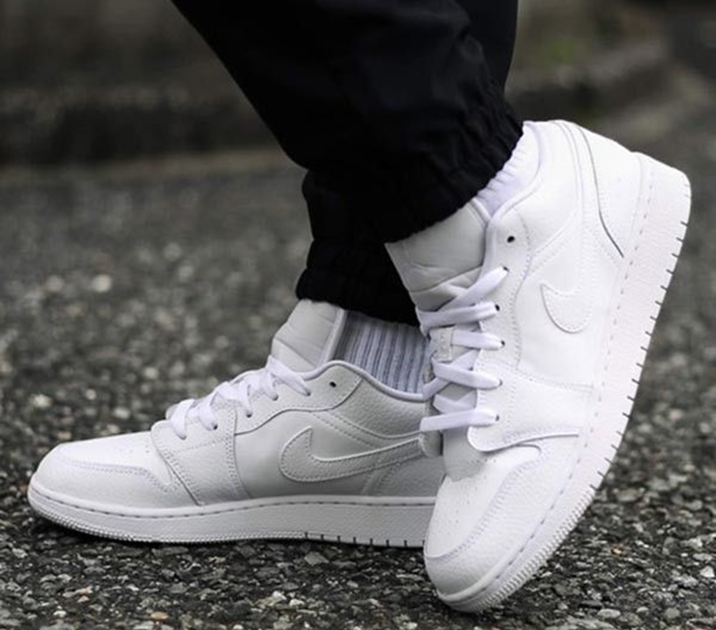 Giày Nike Air Jordan 1 Low 'All White' 553560-130 - Ảnh 5