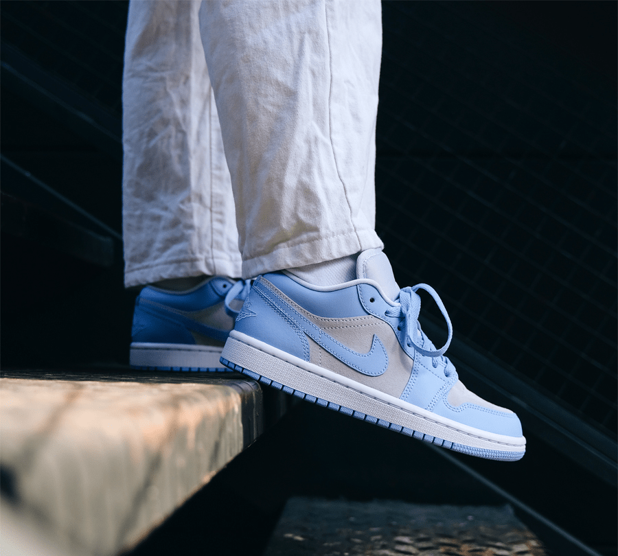 Giày Nike Air Jordan 1 Low 'University Blue' DC0774-050 - Ảnh 3
