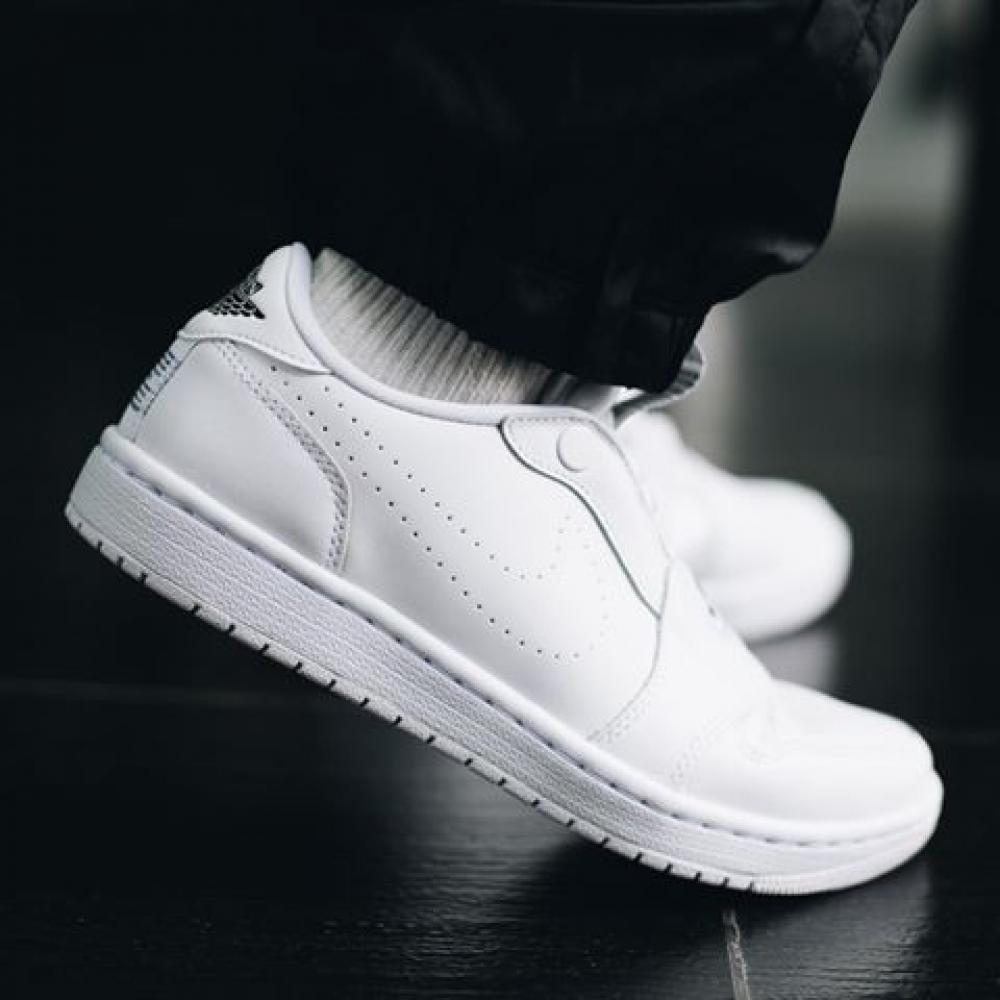 Giày Nike Wmns Air Jordan 1 Low Slip 'White' AV3918-100 - Ảnh 3