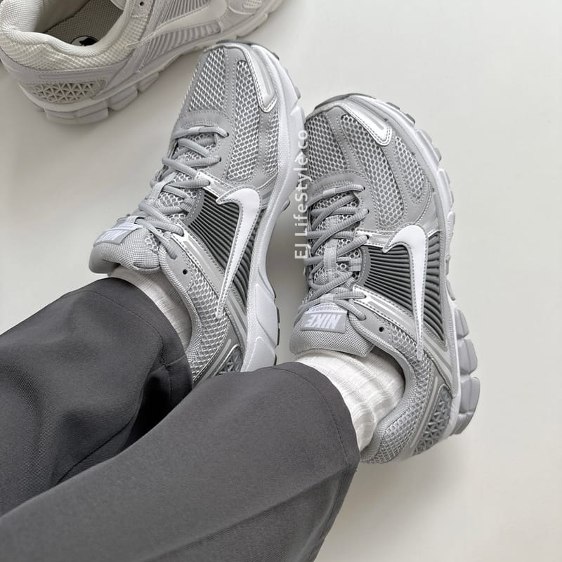 Giày Nike Air Zoom Vomero 5 “Cool Grey” FJ4151-003 - ảnh 4 | 23TRK