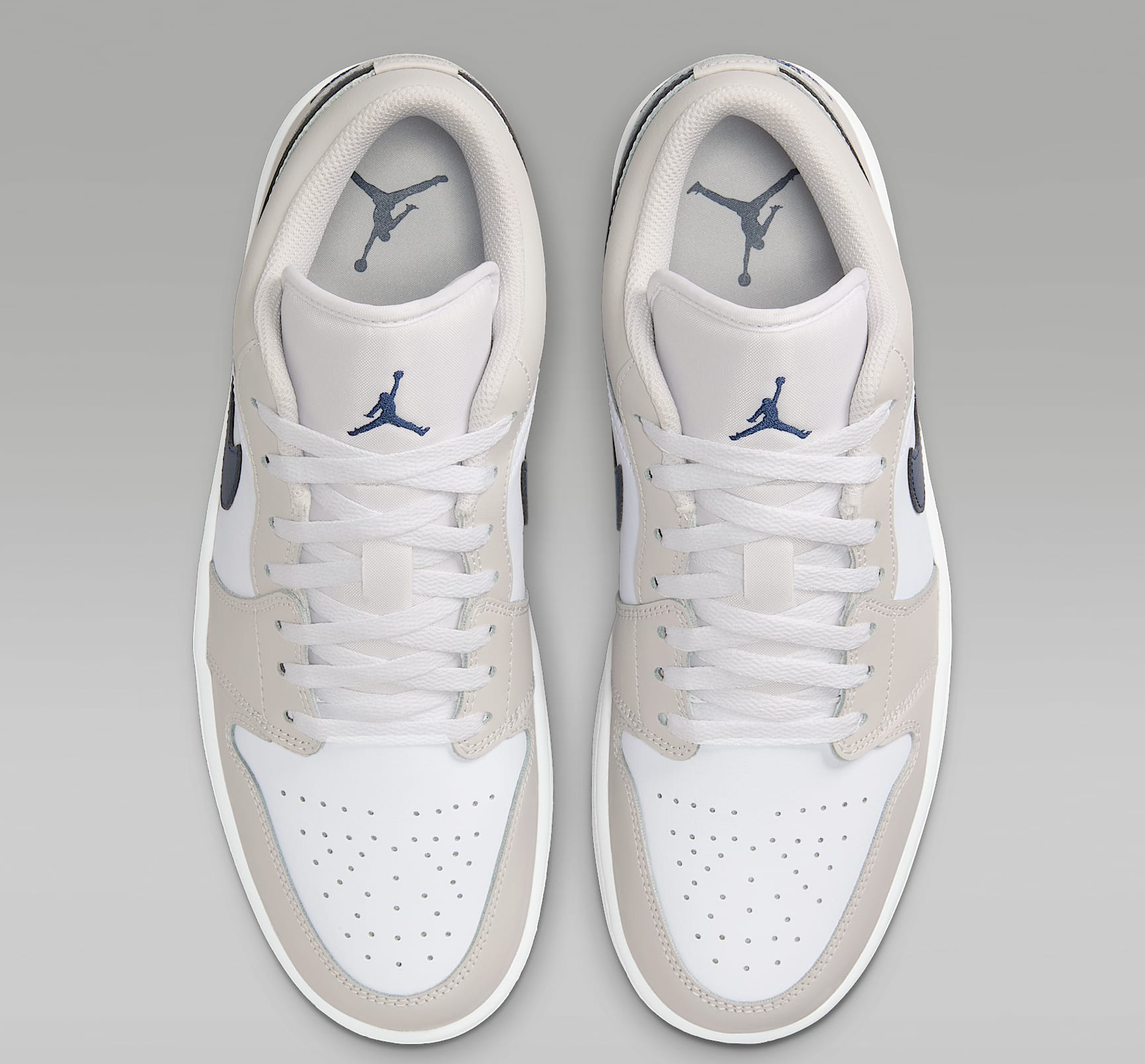 Giày Nike Air Jordan 1 Low ‘Georgetown’ 553558-146 - Ảnh 7