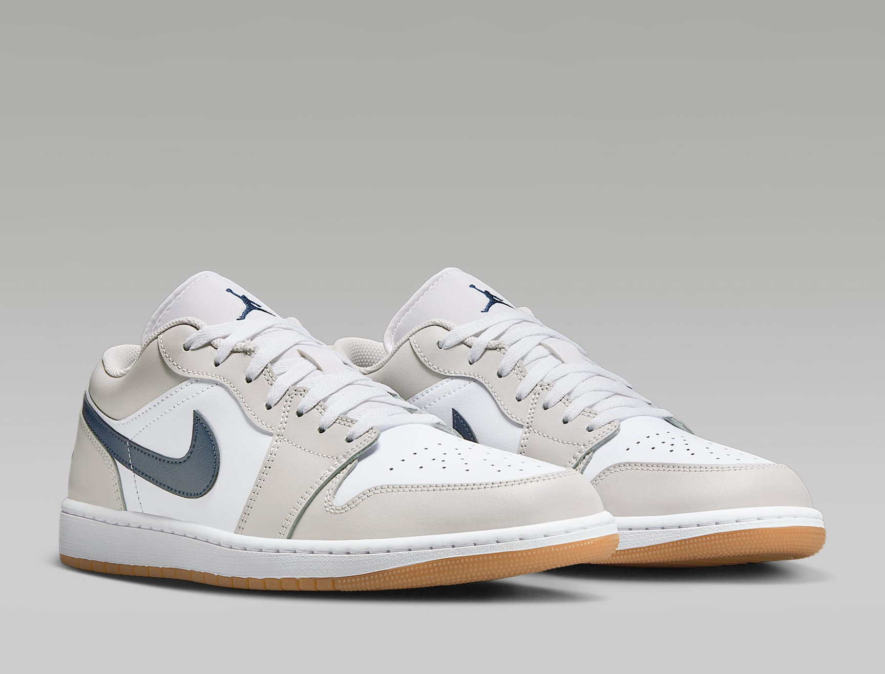 Giày Nike Air Jordan 1 Low ‘Georgetown’ 553558-146 - Ảnh 6