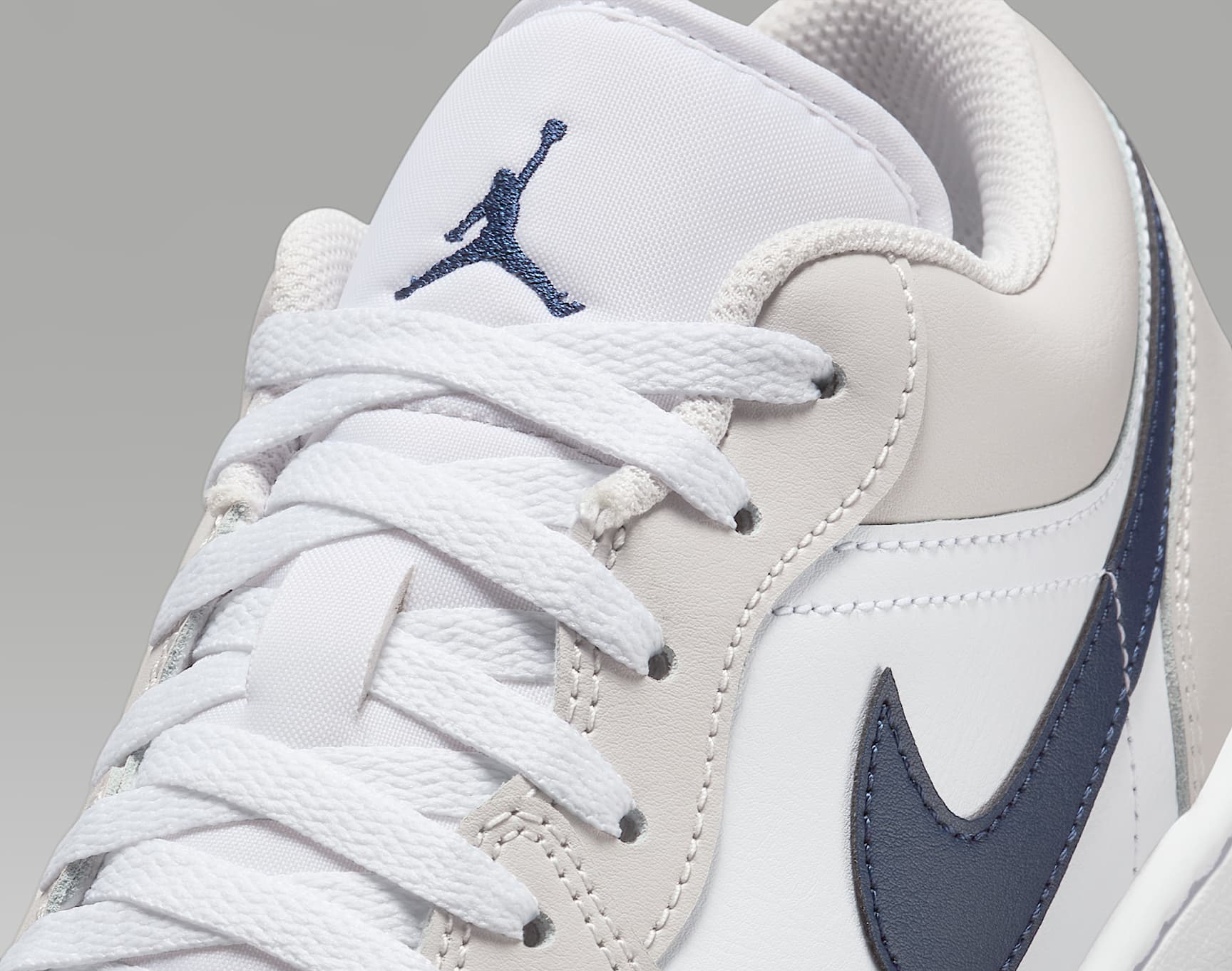 Giày Nike Air Jordan 1 Low ‘Georgetown’ 553558-146 - Ảnh 4