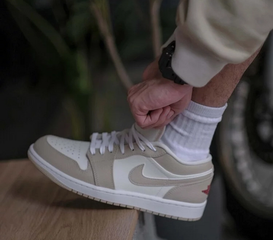 Giày Nike Air Jordan 1 Low SE 'Heavy Tan Leather' FB7168-121 - Ảnh 2