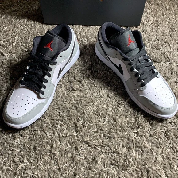 Giày Nike Air Jordan 1 Low GS 'Light Smoke Grey' 553560-030 - Ảnh 5