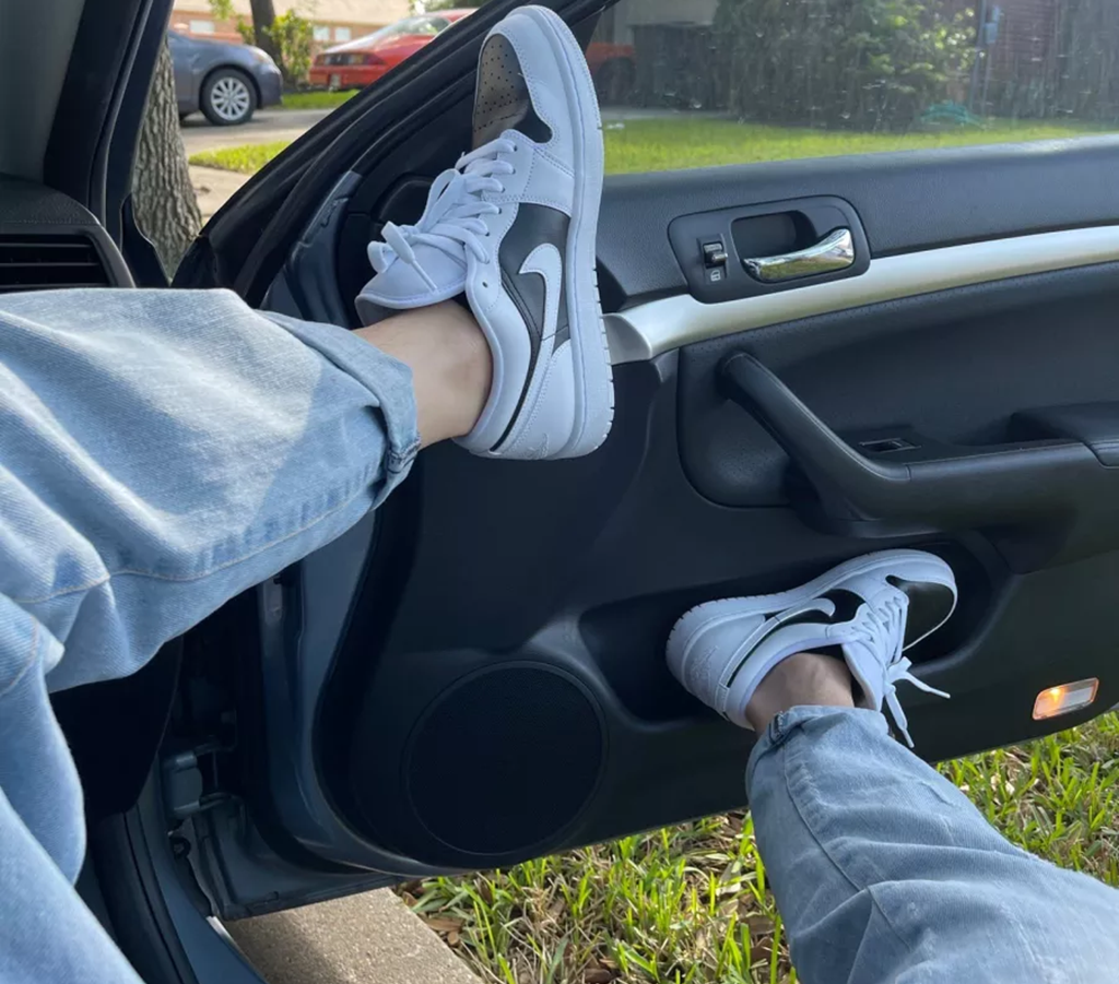 Giày Nike Air Jordan 1 Low 'Panda' DC0774-100 - Ảnh 2