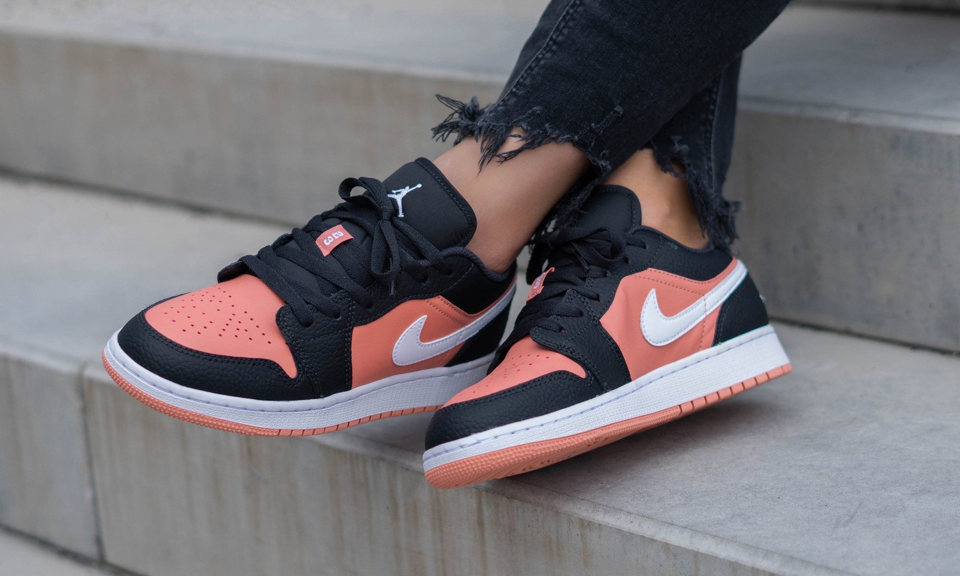 Giày Nike Air Jordan 1 Low Pink Quartz 554723-016 - Ảnh 2