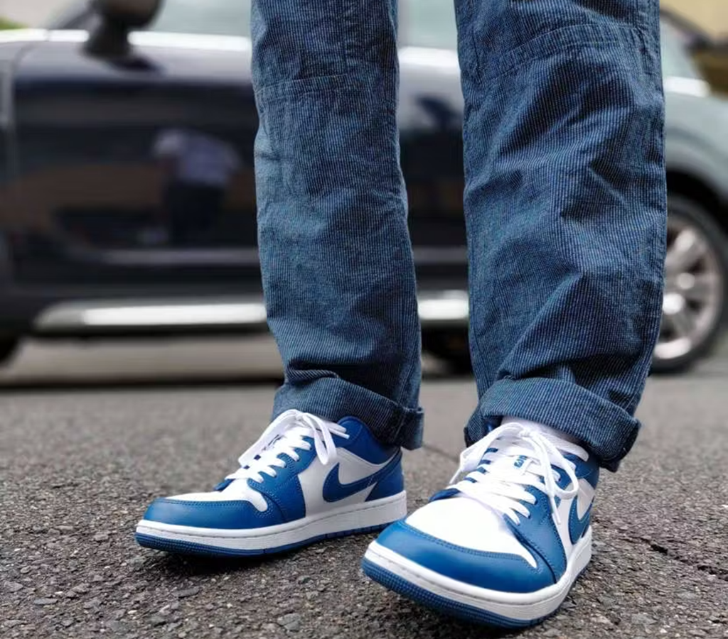 Giày Nike Air Jordan 1 Low White Dark Marina Blue DC0774-114 - Ảnh 3