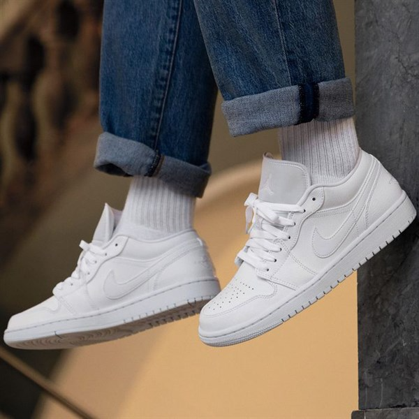Giày Nike Air Jordan 1 Low 'Triple White' DV0990-111 - Ảnh 3