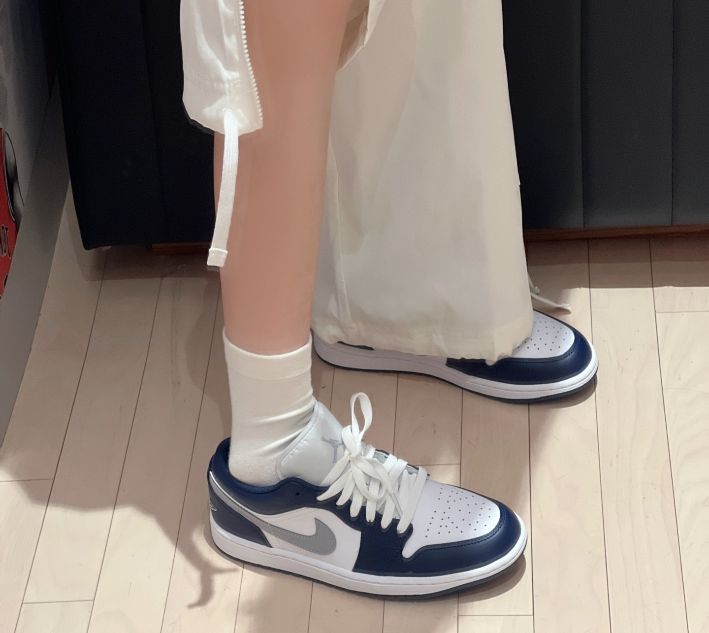 Giày Nike Air Jordan 1 Low ‘Midnight Navy’ 553558-141 - Ảnh 3