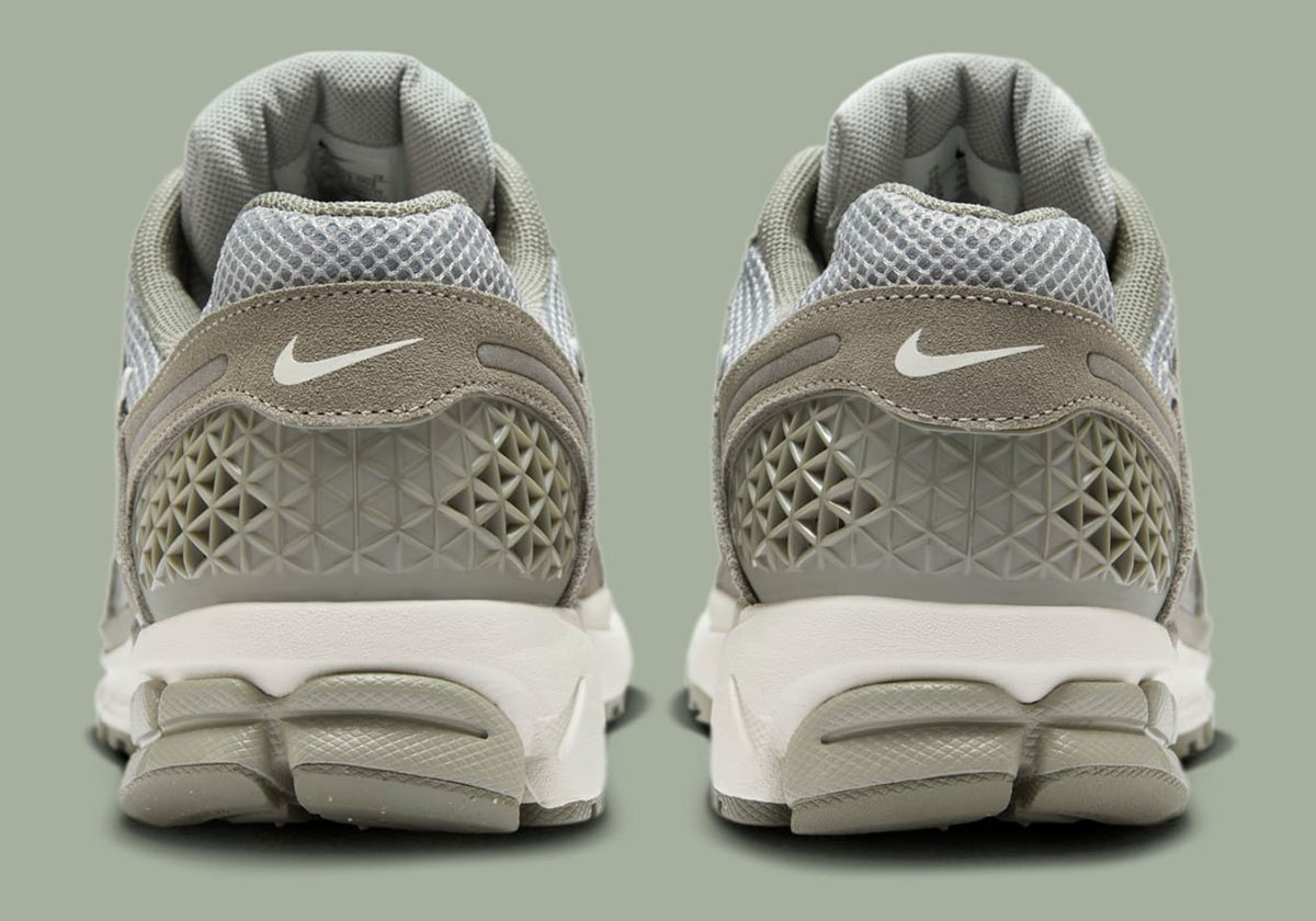 Giày Nike Air Zoom Vomero 5 ‘Dark Stucco’ HF1553-002 - ảnh 4 | 23TRK