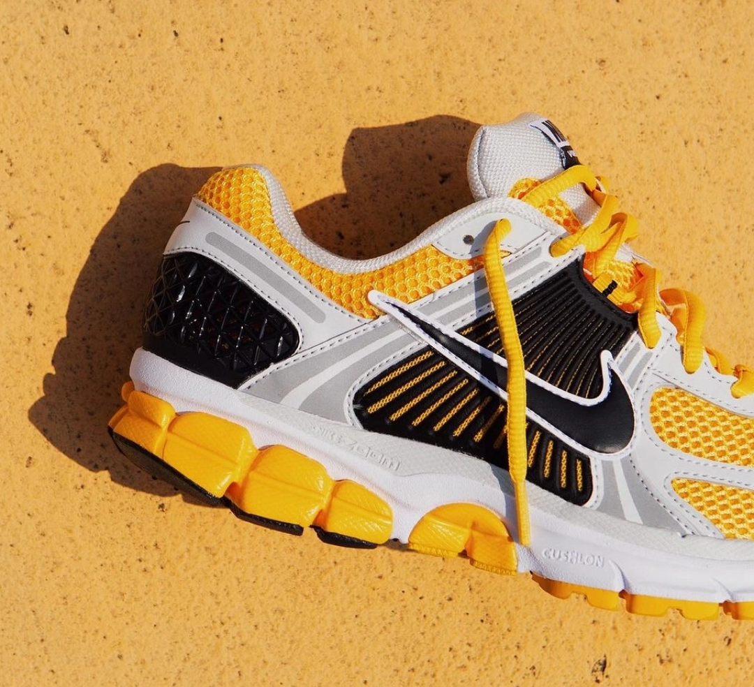 Giày Nike Zoom Vomero 5 ‘University Gold’ FB9149-002 - ảnh 3 | 23TRK