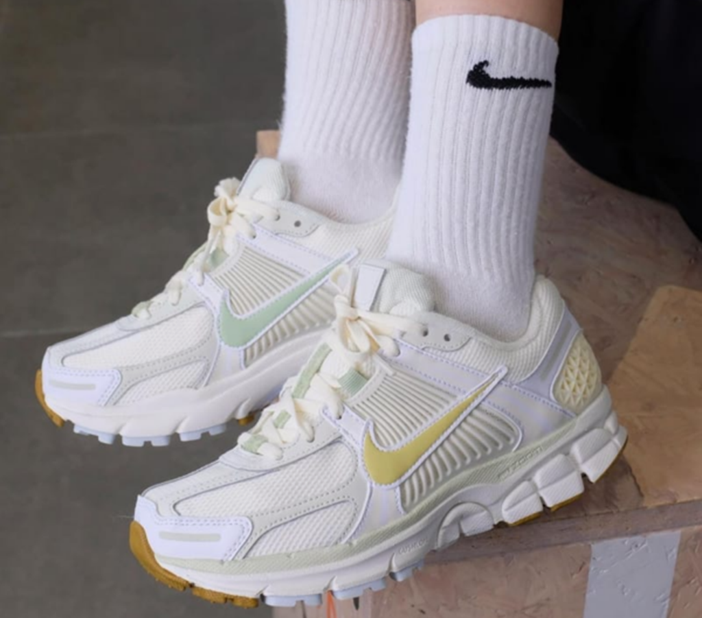 Giày Nike Zoom Vomero 5 ‘Sail Buff Gold’ FV3638-171 - ảnh 3 | 23TRK